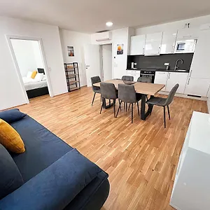https://apartments-with-aircondition-next-to-public-transport.vienna-besthotels.com